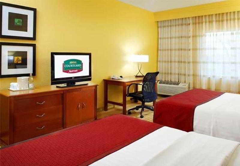 Courtyard By Marriott West Palm Beach Airport Екстер'єр фото