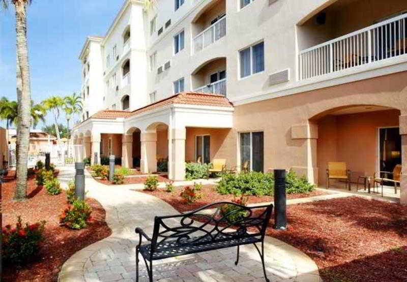 Courtyard By Marriott West Palm Beach Airport Екстер'єр фото