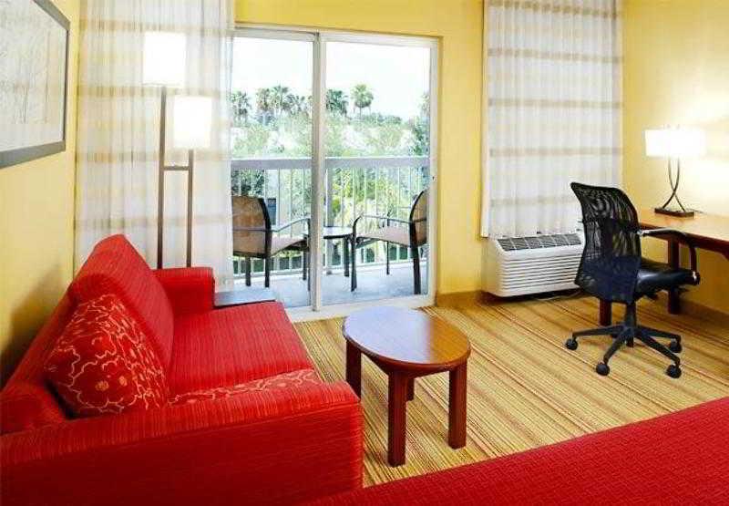 Courtyard By Marriott West Palm Beach Airport Екстер'єр фото